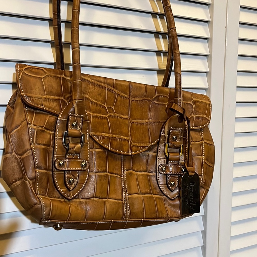 Tignanello leather purse